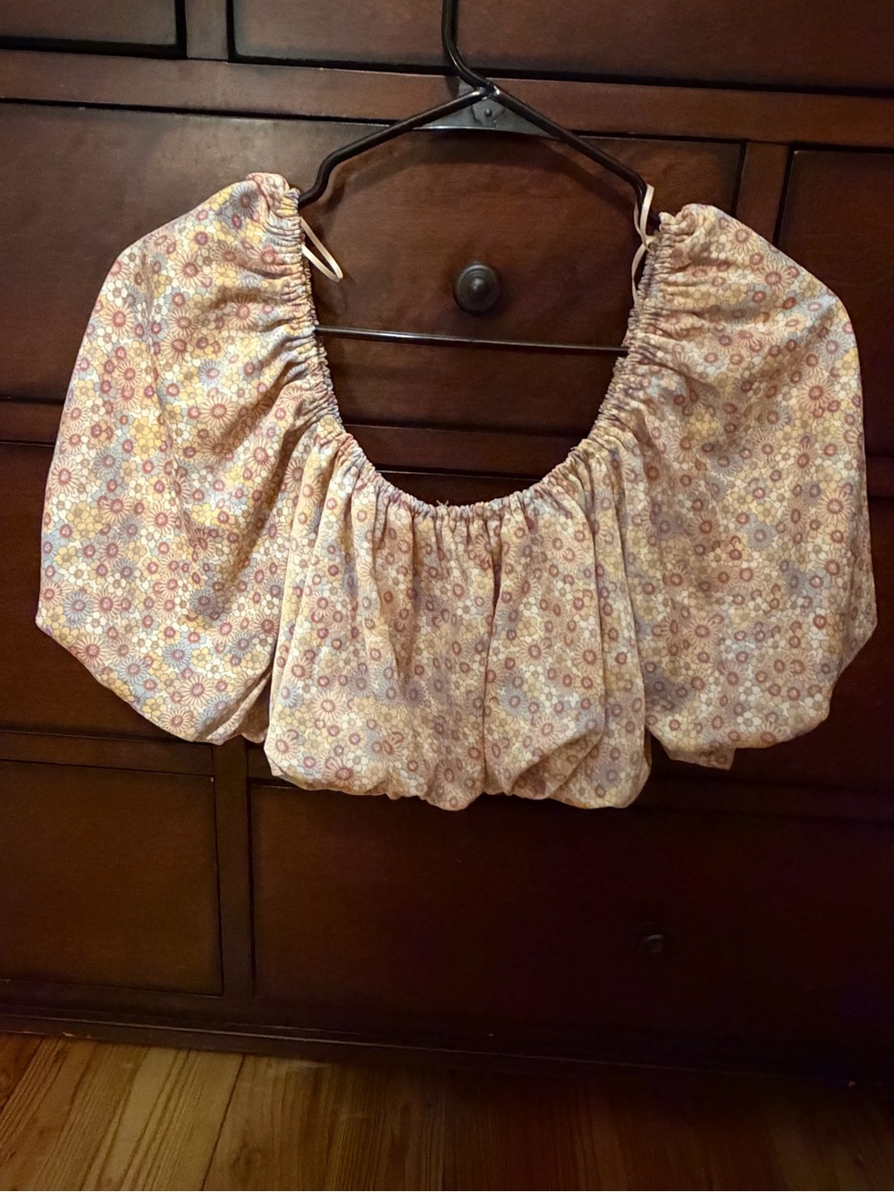 Zara Puff-Sleeve Floral Crop Top - Cream & Pink